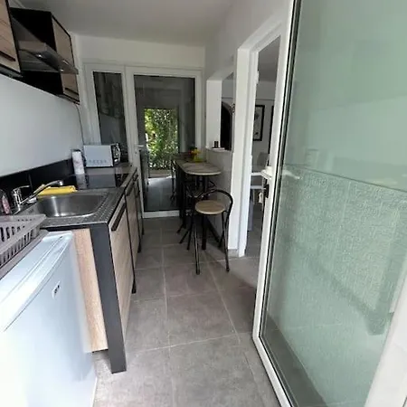 Apartment Village Grand Studio, Avec Piscine Vue Partagee Mougins