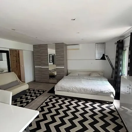 Village Grand Studio, Avec Piscine Vue Partagee Apartment Mougins